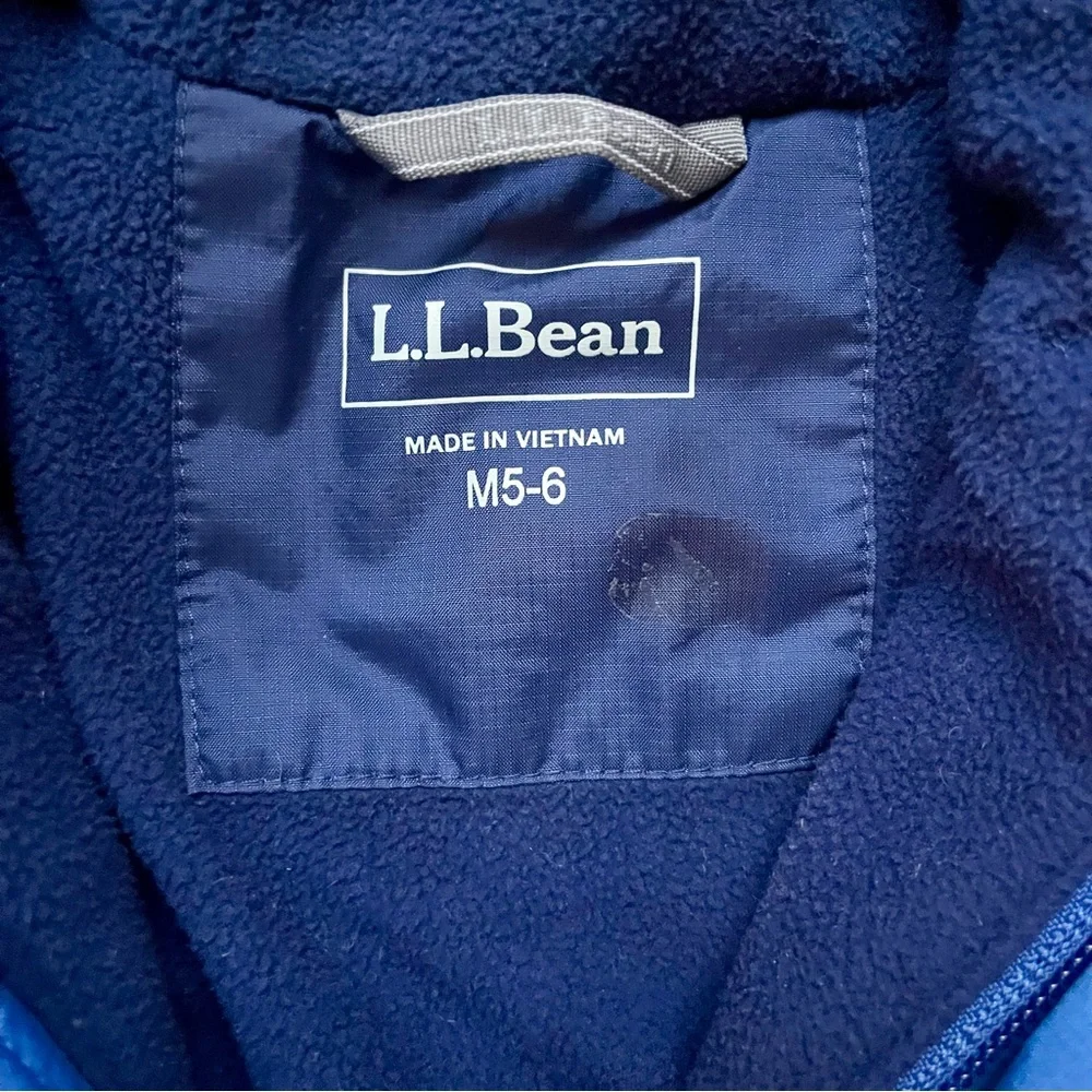 L.L. Bean Kids Blue Hooded Fleece lined raincoat (size 5-6) - Picture 3 of 6